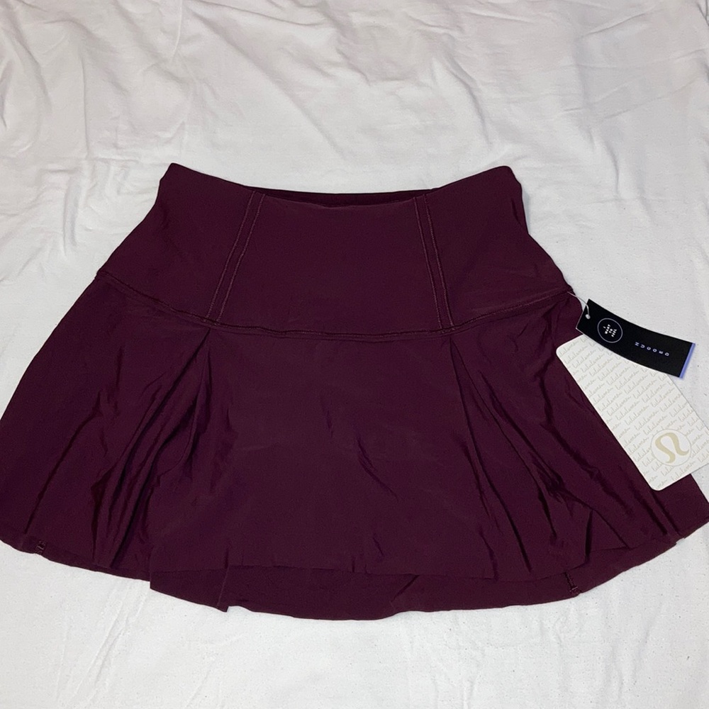 Lulu lemon Lost in Pace Skirt size 2